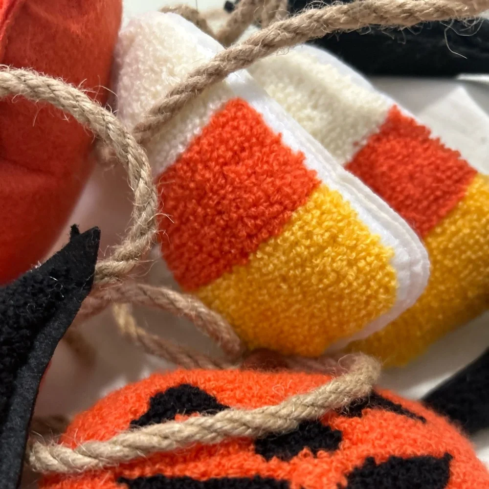 Halloween Garland Candy Corn Pumpkins Witch Hats Jack-o'-Lantern Plush Ornaments